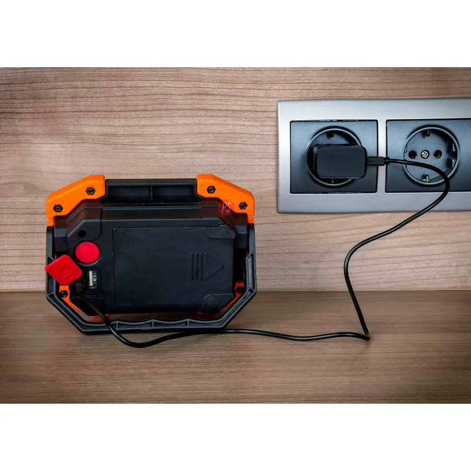 Linterna Trabajo LED 500lm Recargable IP44 Powerbank - PS 5