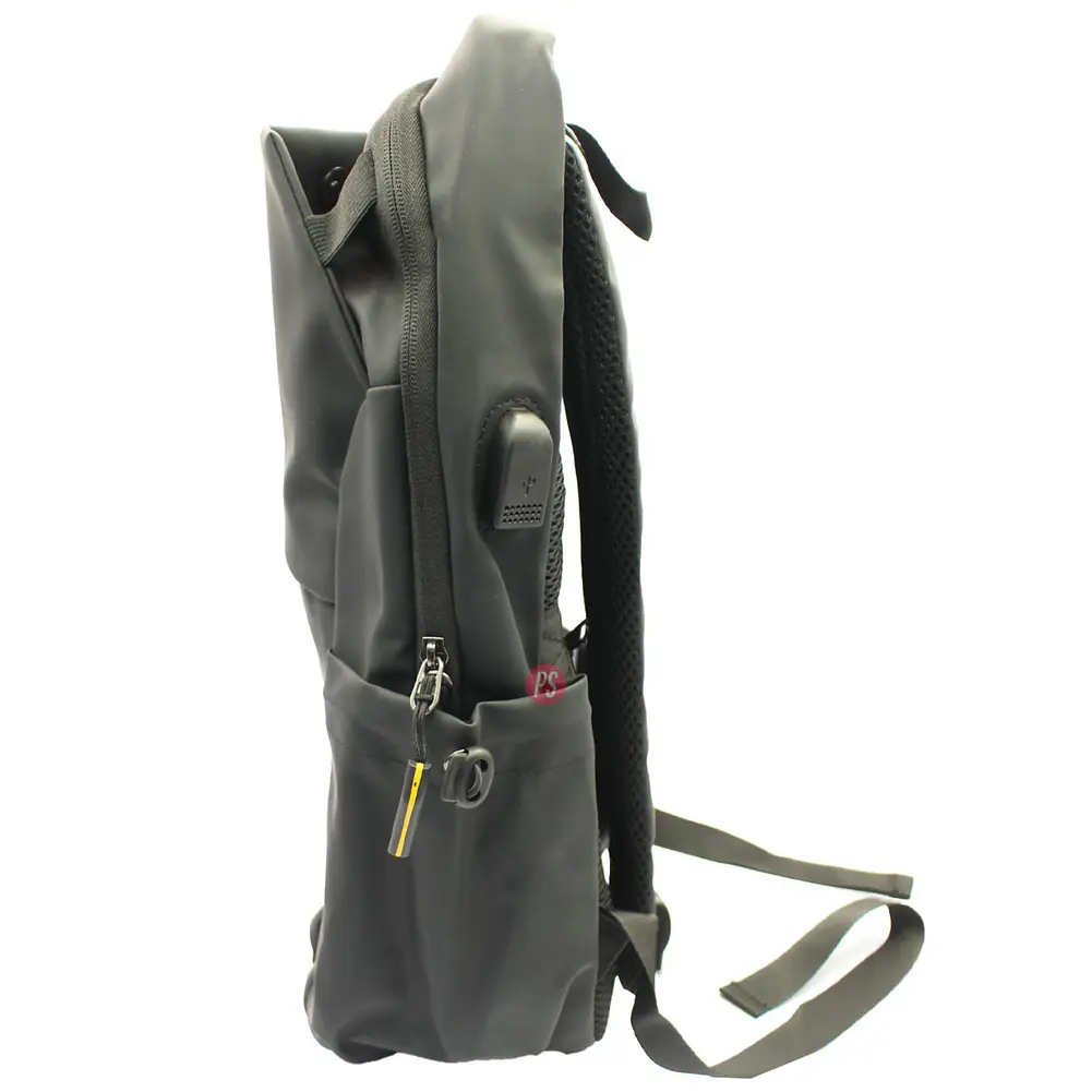 Mochila Negra Impermeable con Cierre Delantero - PS 2