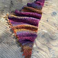 Pañuelo Brigitte crochet tonos morados y naranjos - Miniatura 2