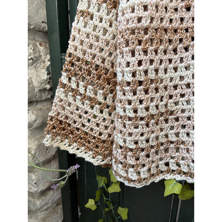 Cardigan tejido a crochet 2