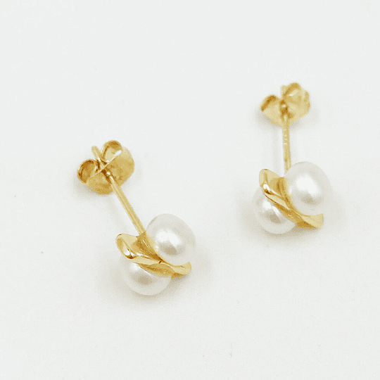 Aros mini dorados con perlas