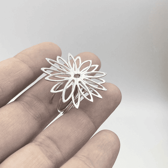 Anillo flor Crisantemo de plata