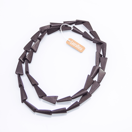 Collar largo de madera