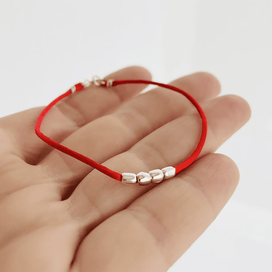 Pulsera roja mostacillas de plata