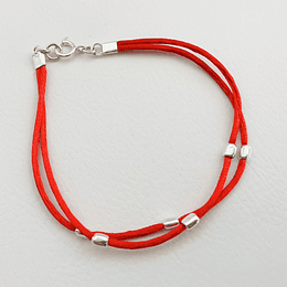 Pulsera roja doble y mostacillas de plata