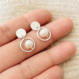 Aros argolla pequeña de plata y perlas
