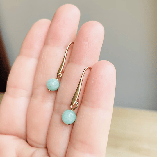 Aros dorados con piedra Amazonita