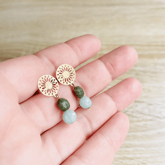 Aros mandala dorada y mix piedras