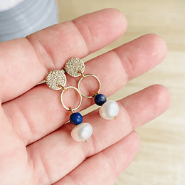 Aros dorados con Perla y Lapislázuli