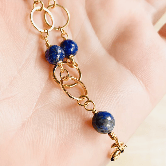 Pulsera Lapislázuli y argollas doradas