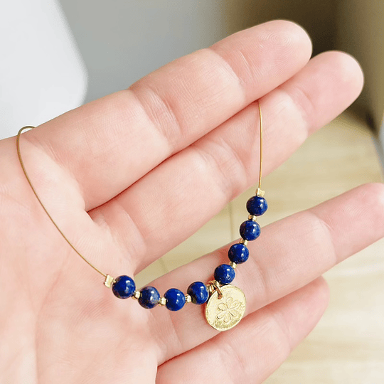 Collar dorado con piedras Lapislázuli