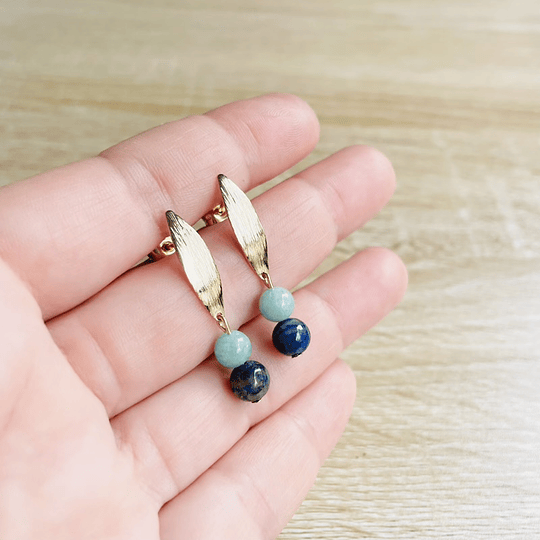 Aros dorados con mix de piedras