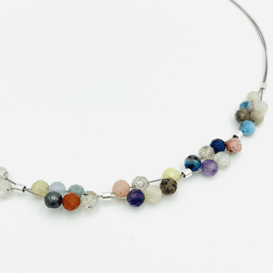 Collar trenza de piedras naturales