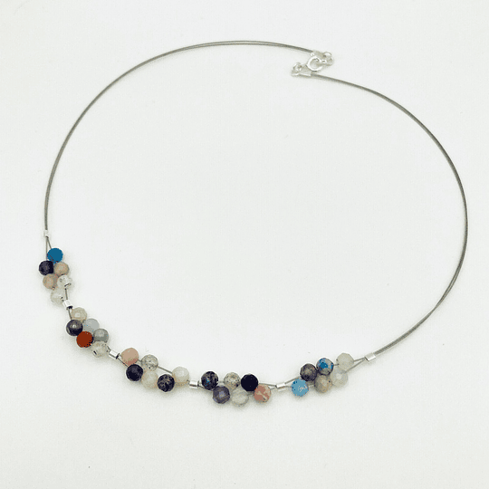 Collar trenza de piedras naturales