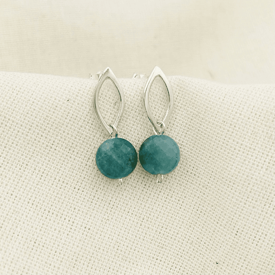 Aros pétalos de plata y piedra Apatita