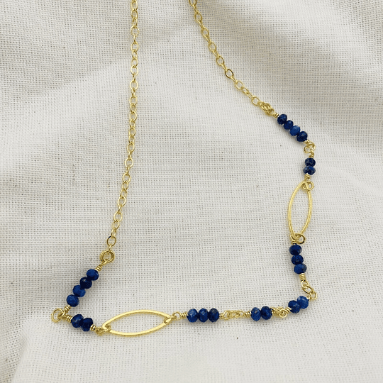 Collar ojitos dorados con Lapislázuli