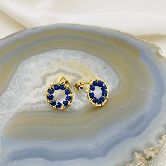 Aros ¨Botón¨entorchado en Lapislázuli