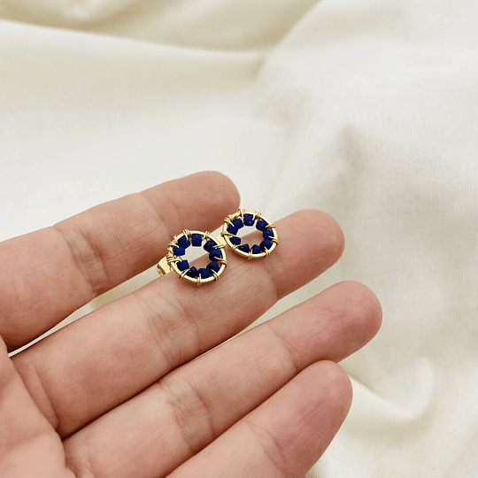 Aros ¨Botón¨entorchado en Lapislázuli