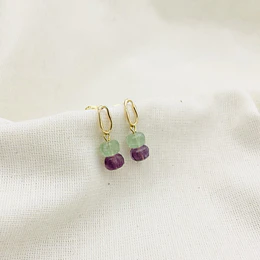 Aros ovalados dorados con piedra Fluorita