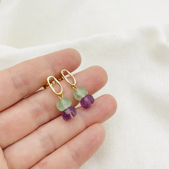 Aros ovalados dorados con piedra Fluorita