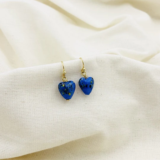 Aros corazón de vidrio azul