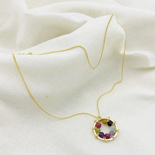 Collar dorado ¨Lirio Reina¨ mix multicolor