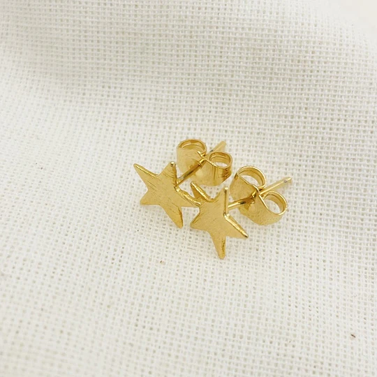 Aros estrella dorados