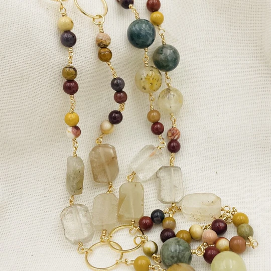 Collar largo dorado con mix piedras naturales