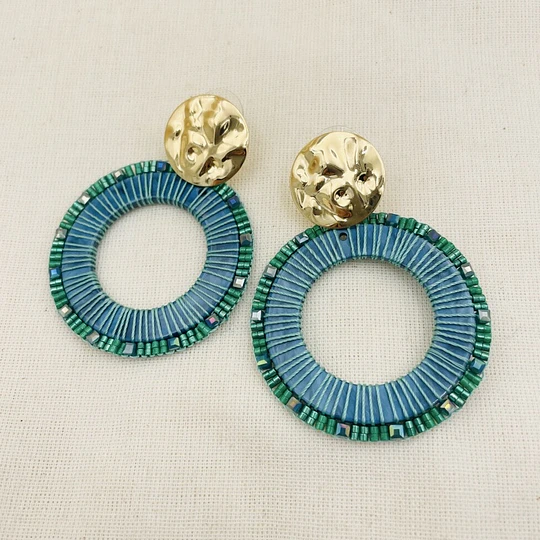 Aros verdes con tejidos