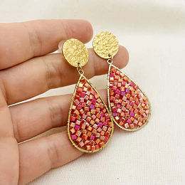 Aros gotas doradas y cristales tornasol