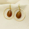 Aros argollas doradas con piedra Agata Cornalina