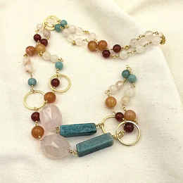 Collar largo dorado con mix piedras naturales