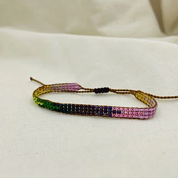 Pulsera tejida con mostacillas metalizados