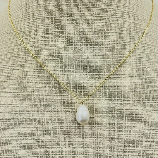 Collar cadena dorada con perla