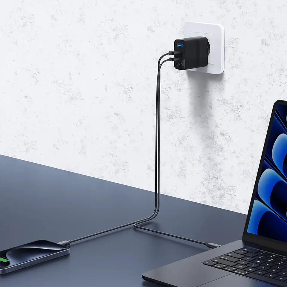 Cargador Multipuerto 65W Power Delivery – 2× USB-C + USB con Display LCD  8