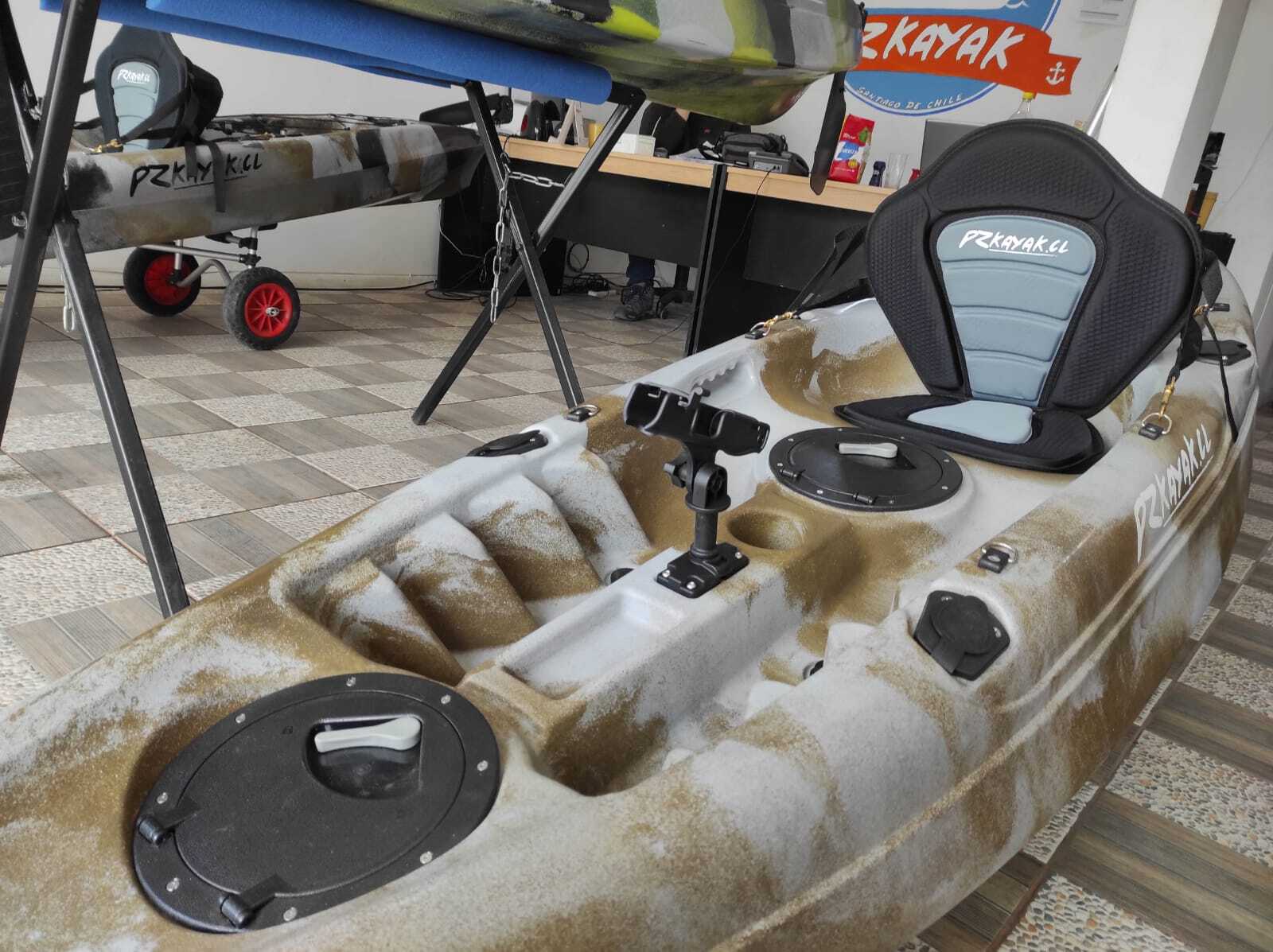 Kayak Modelo Tongoy + Asiento deluxe  9