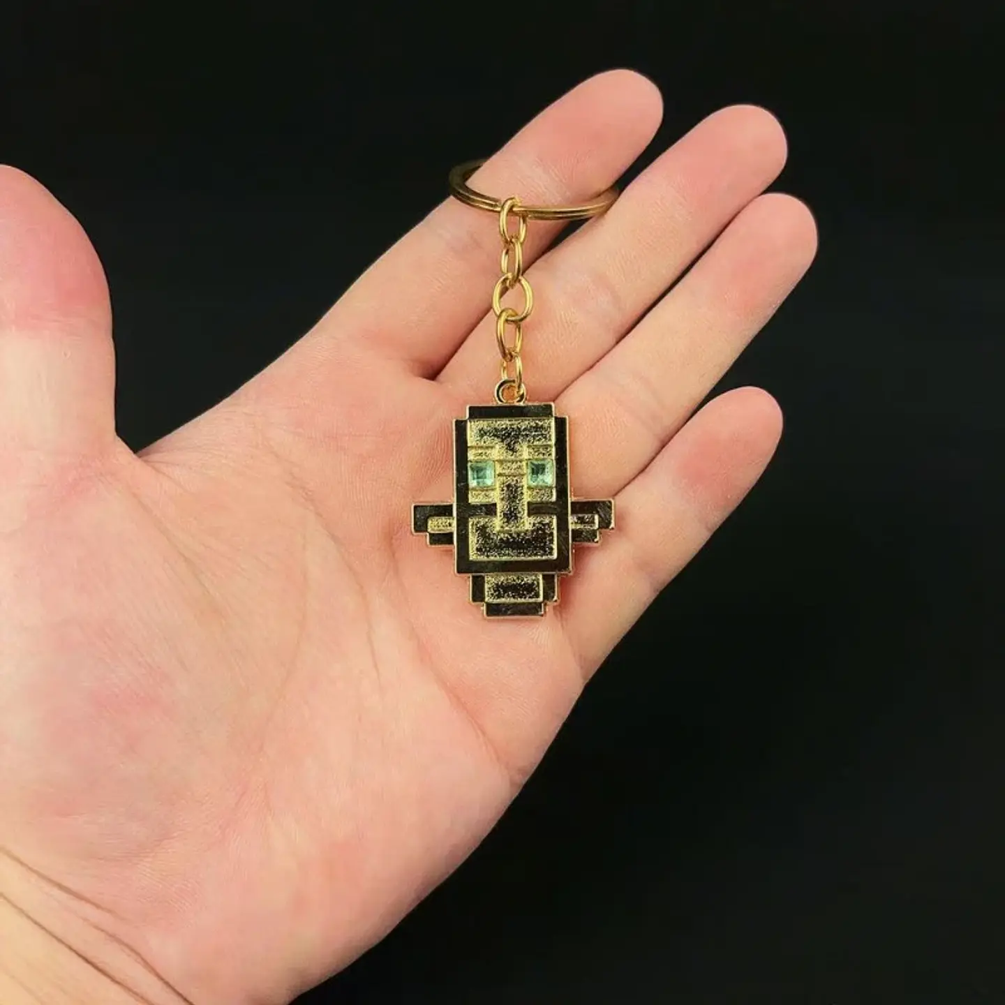 Game Totem of Undying Cosplay Keychain Alloy Cyberpunk Pendant Keyring Key Chain Bag Ornament Accessory Decoration Props 2