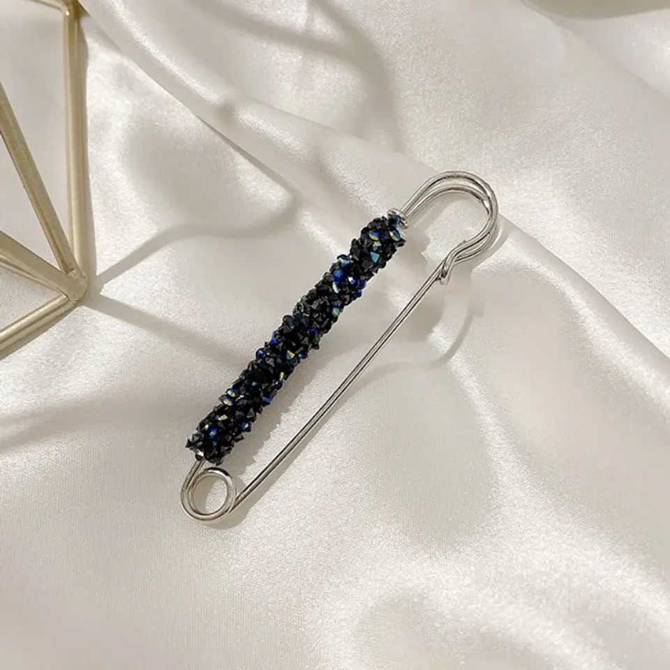 Fashion Crystal Brooches for Women Waist Buckle Fixed Strap Charm Safety Lapel Pins Cardigan Scarf Buckle Badge Accessories 10