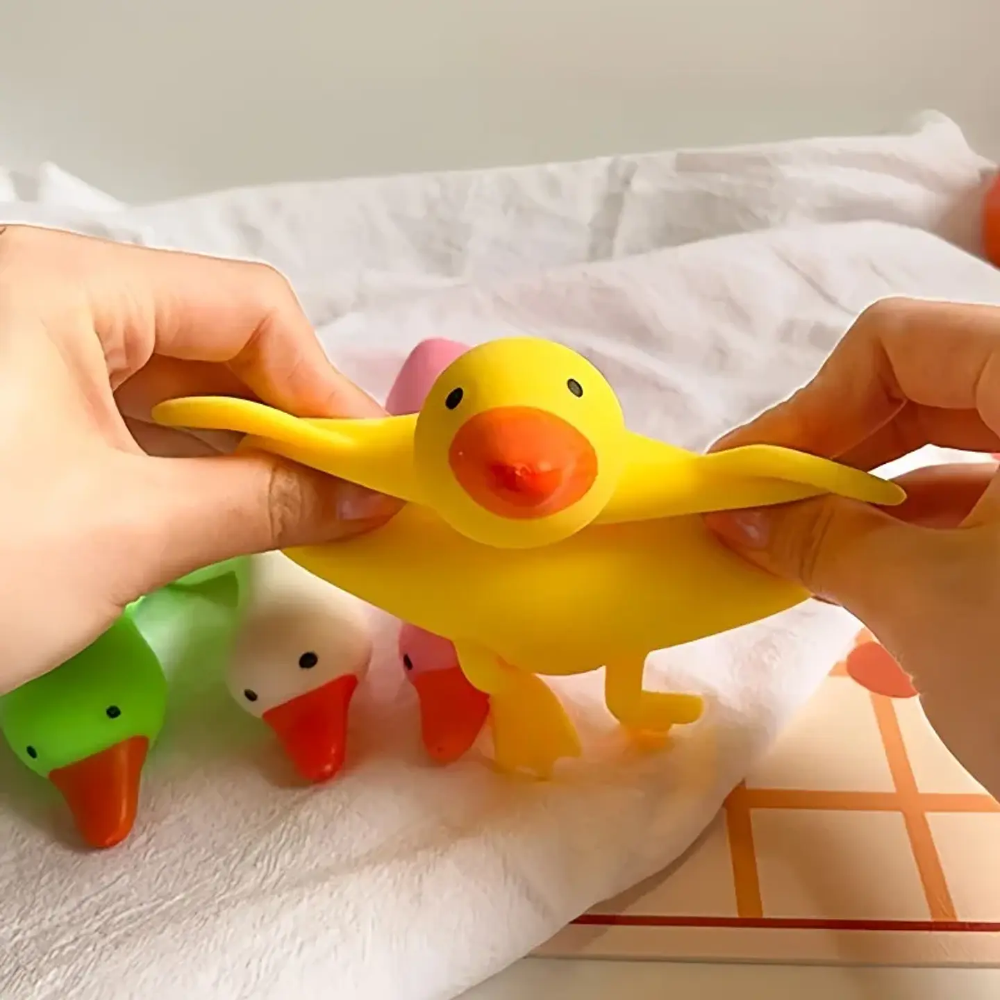 Cute Goose & Duck Squishy Fidget Toys, Soft Stretchable Antistress Decompression Toys, Ideal Gifts for Kids, Adults and Friends 2