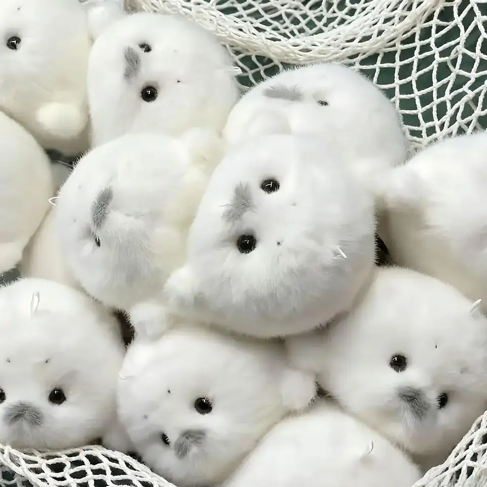 Soft Grey Seal Plush Keychain White Seal Plushies Animal Pendant Fashion Stuffed Doll Keyring Car Key Accessories Car Ornaments 5