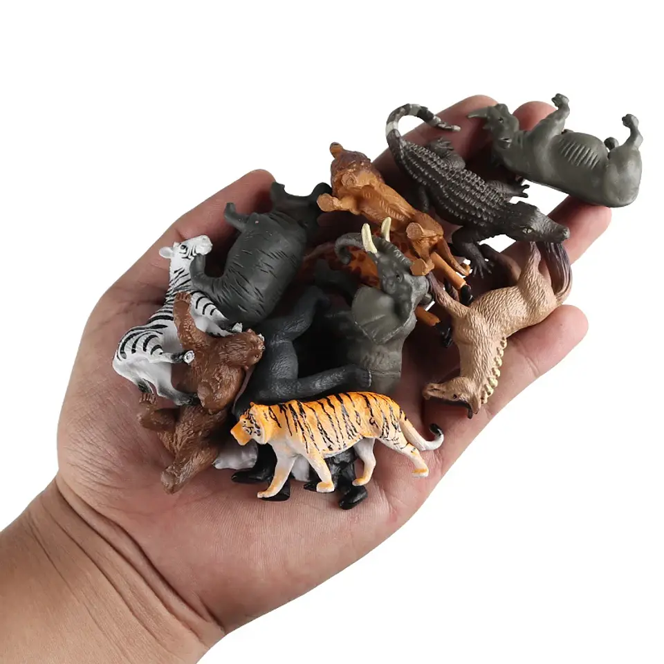Oenux Mini Animal Figures PVC Zoo Model Set 6