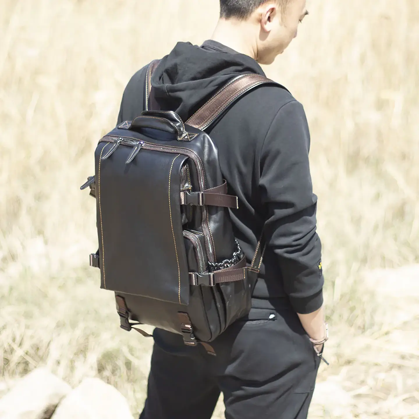 Genuine Leather Men's Backpack – Laptop Compartment 4