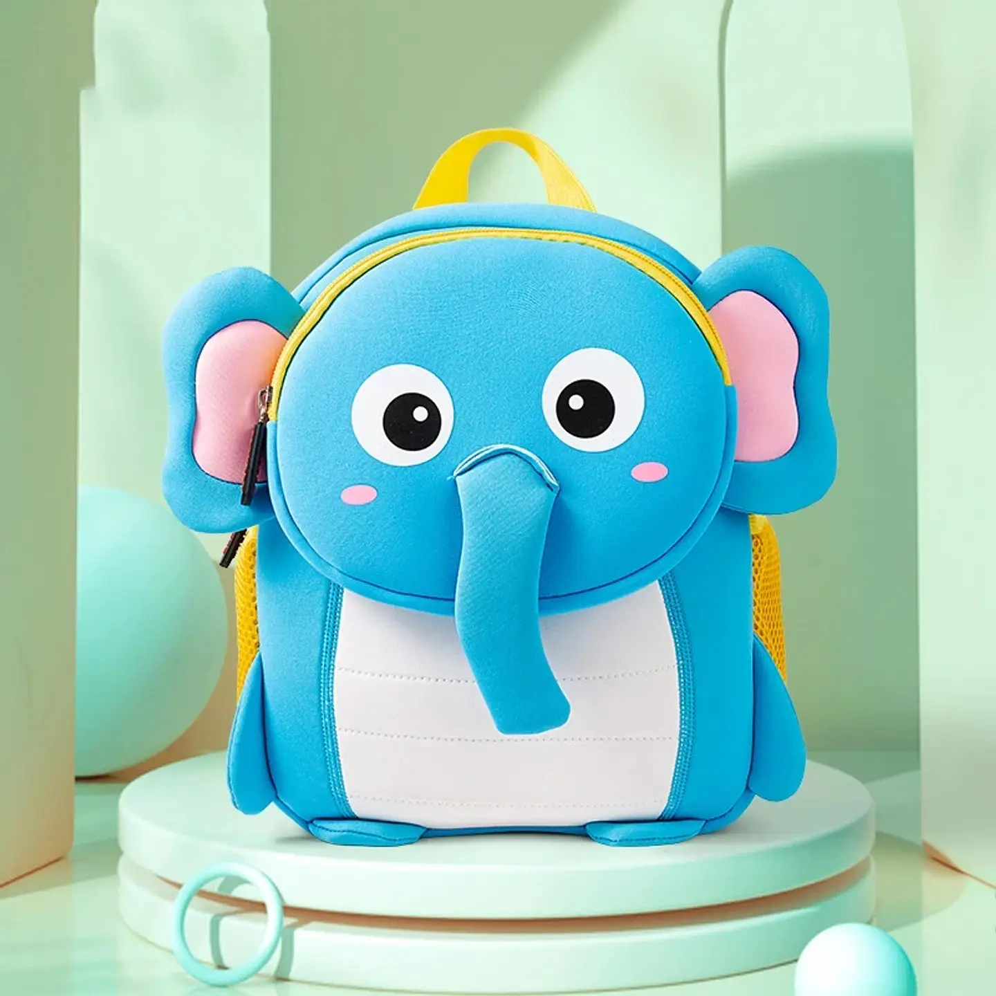 3D Biomimetic Animal Backpack – Kindergarten 8