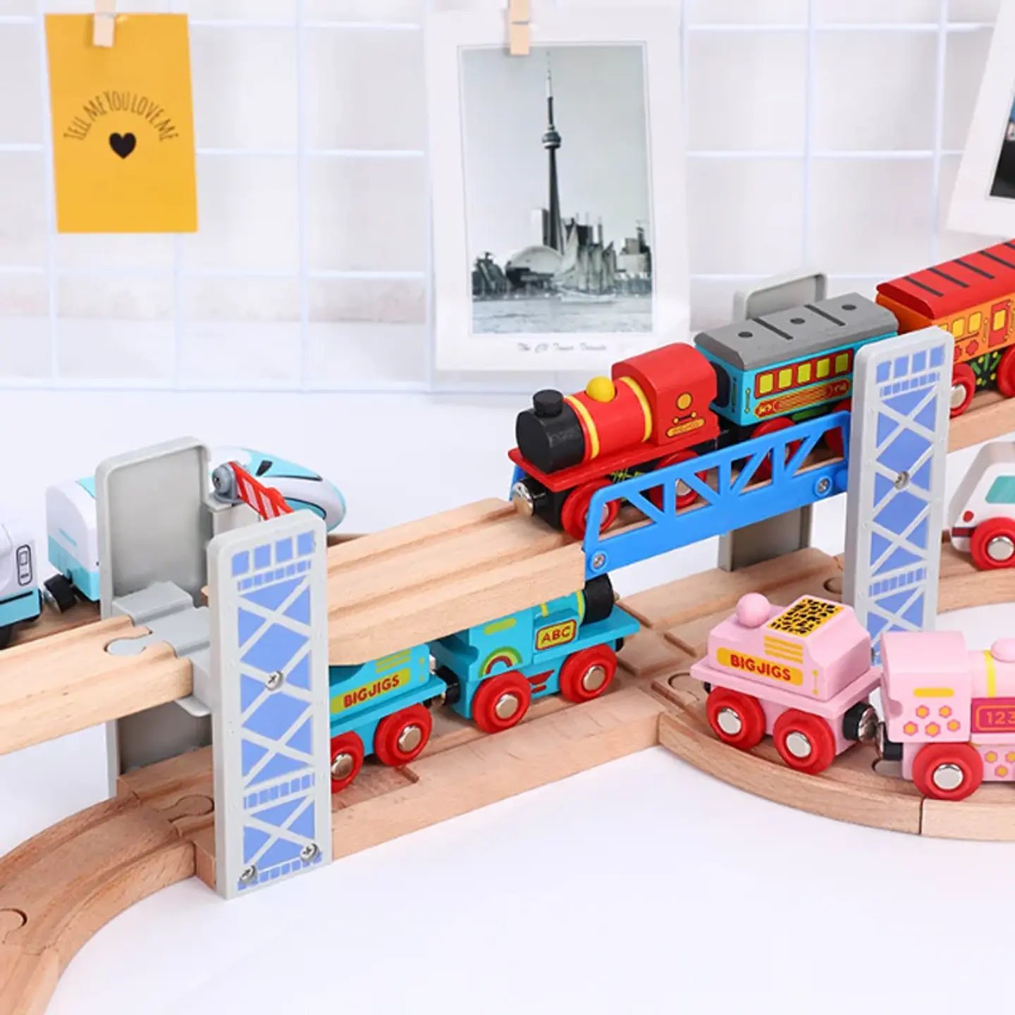 Wooden Train Track Mountain Bridge Accessory Set 4