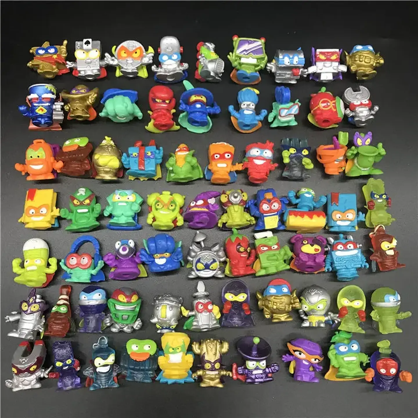 Mini Collectible Figure Bundle – No Repeats 2