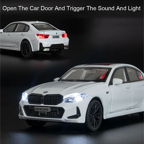 1:32 Diecast Sports Car Model – Sound &amp; Light
