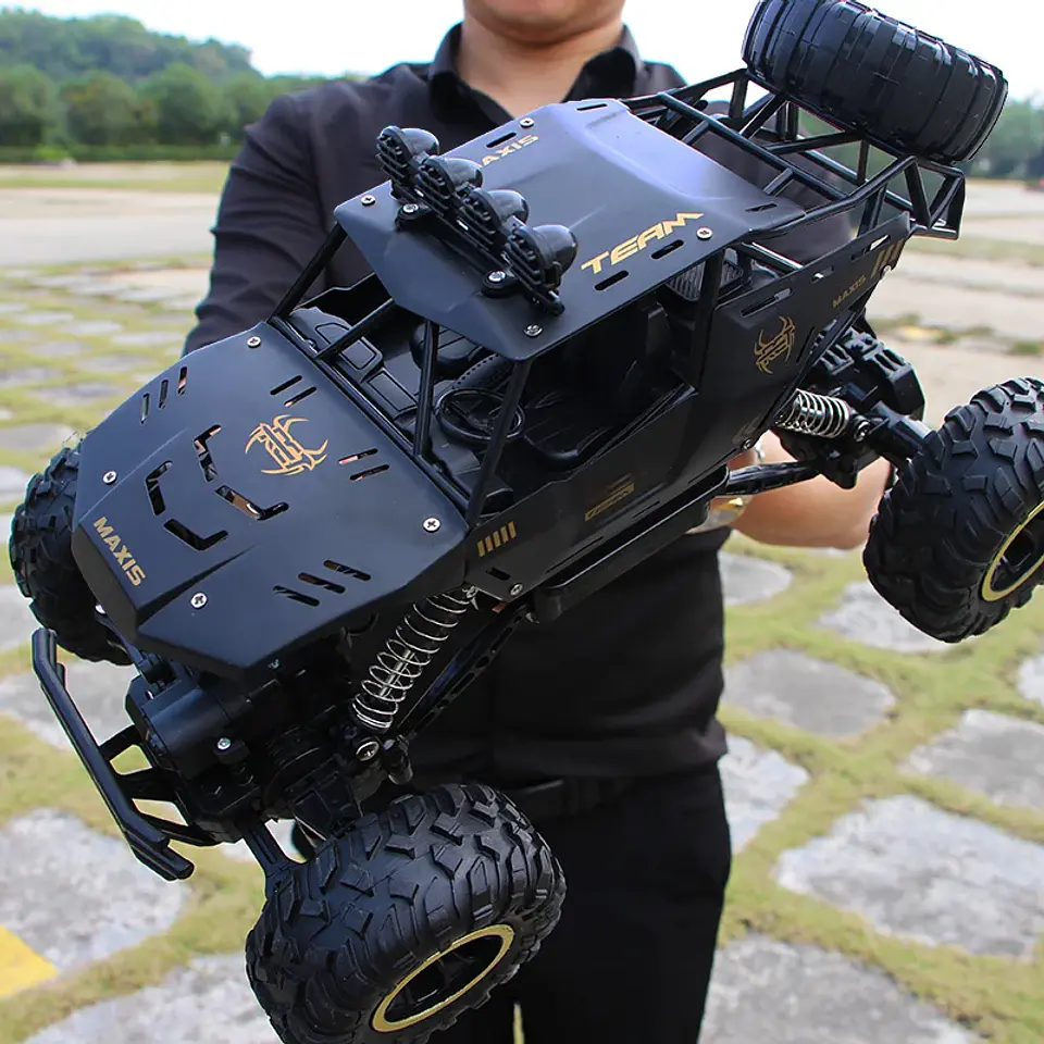 1:12 4WD Off-Road RC Truck – LED Lights 8