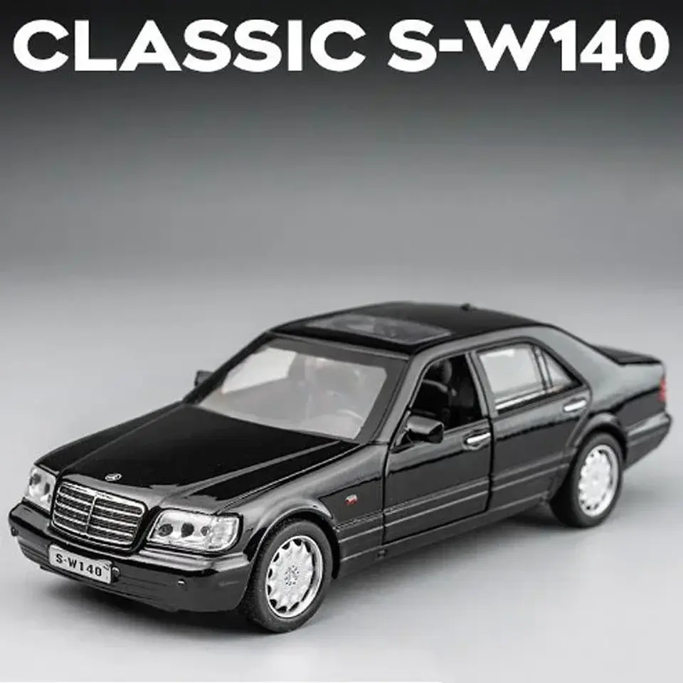 1:32 Diecast Classic Luxury Sedan Model 6