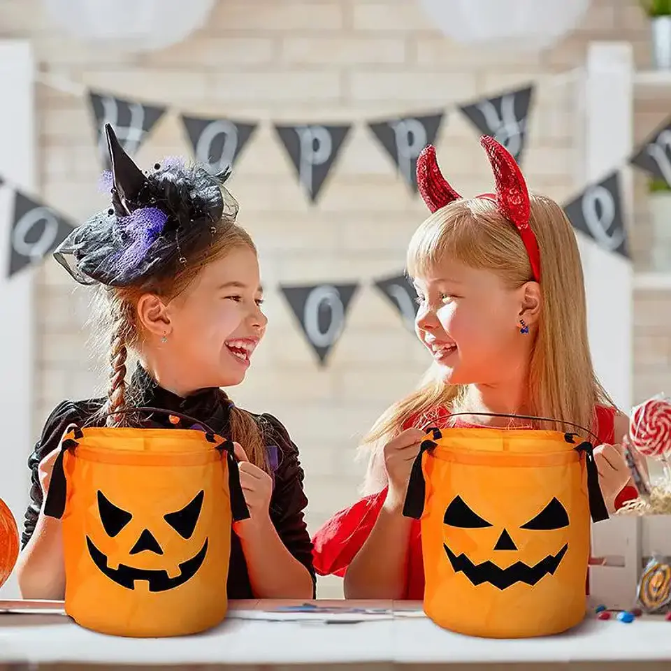 LED Glow-in-the-Dark Candy Bucket – Halloween 4