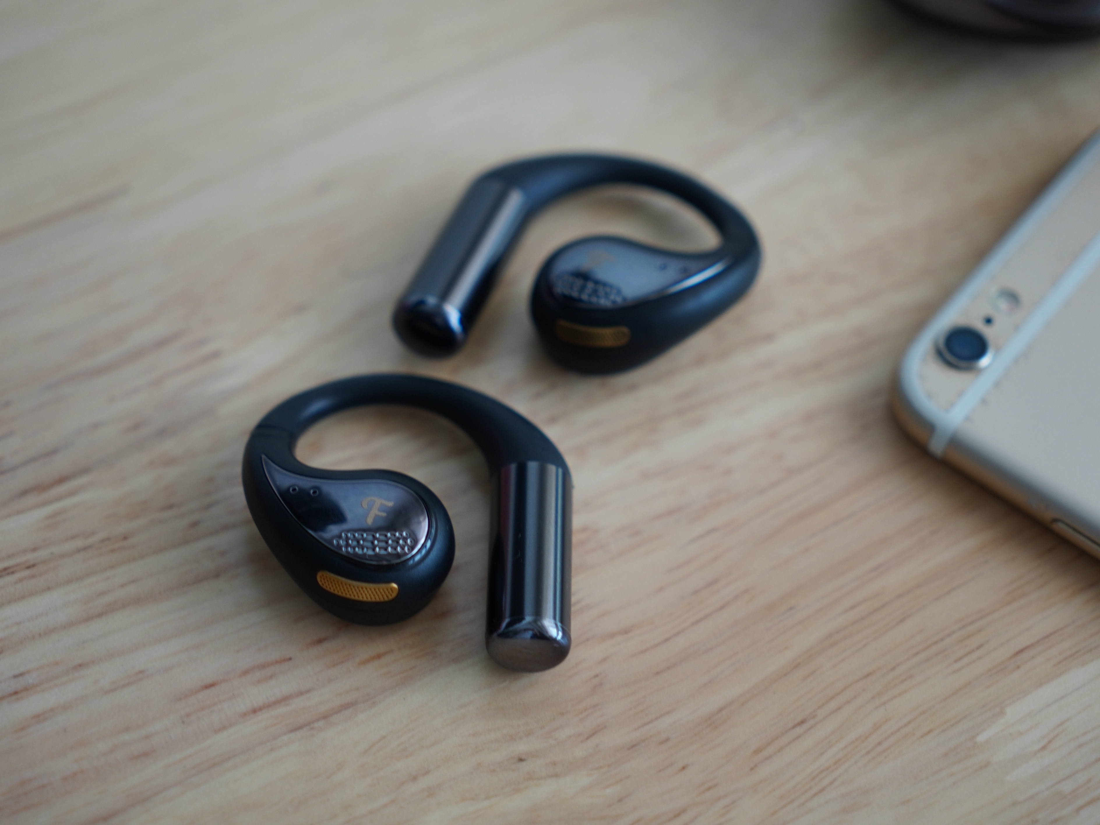 FT21 GROOVE OWS Beige Audífonos Inalámbricos In Ear BT 6.0 Finecoustic 5